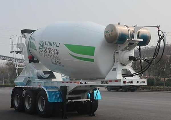 混凝土攪拌運輸半掛車