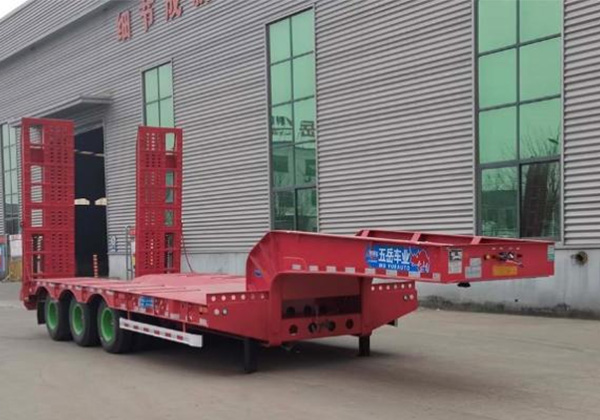 低平板半掛車